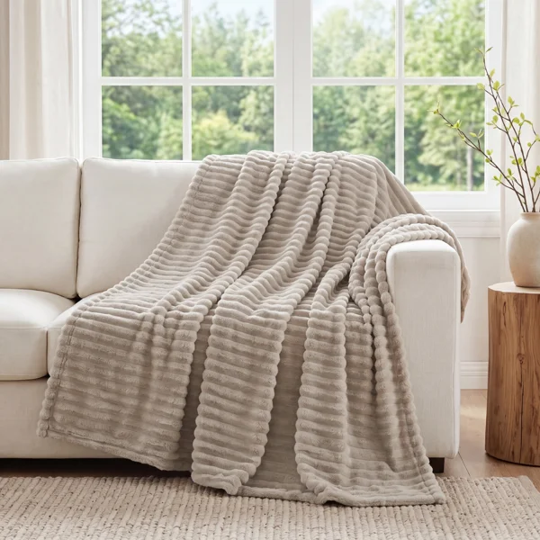 Bedsure Flannel Fleece Throw Blanket