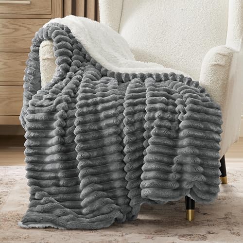 Bedsure Sherpa Fleece Throw Blanket